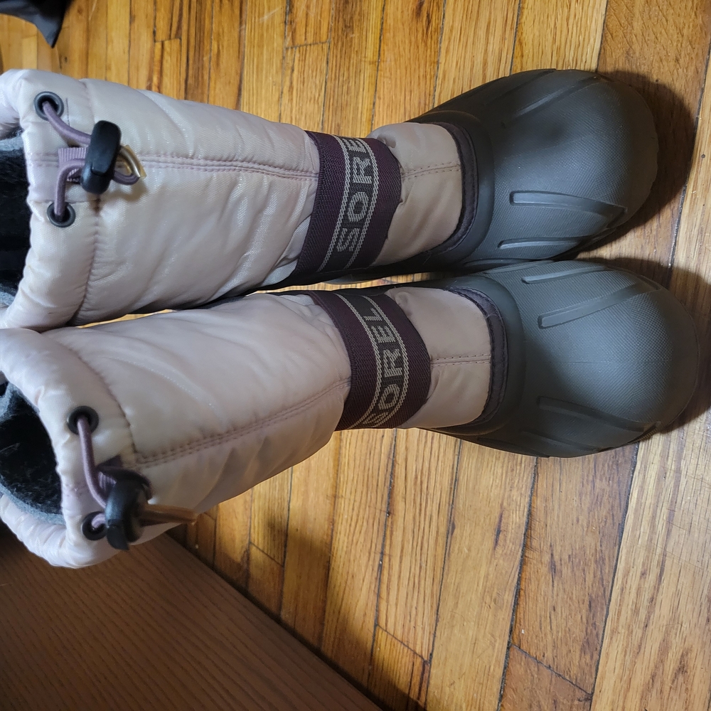 Sorel Women's Winter Boots - Cream and Brown